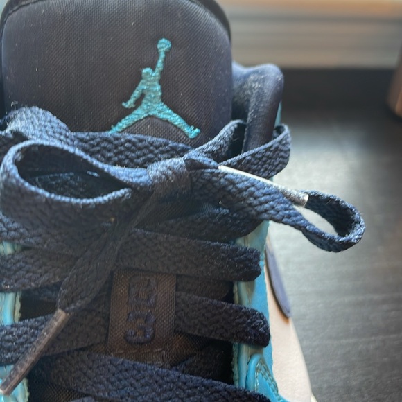 UNC Jordan 1 Lows 2021 Size 10.5 - Picture 6 of 7